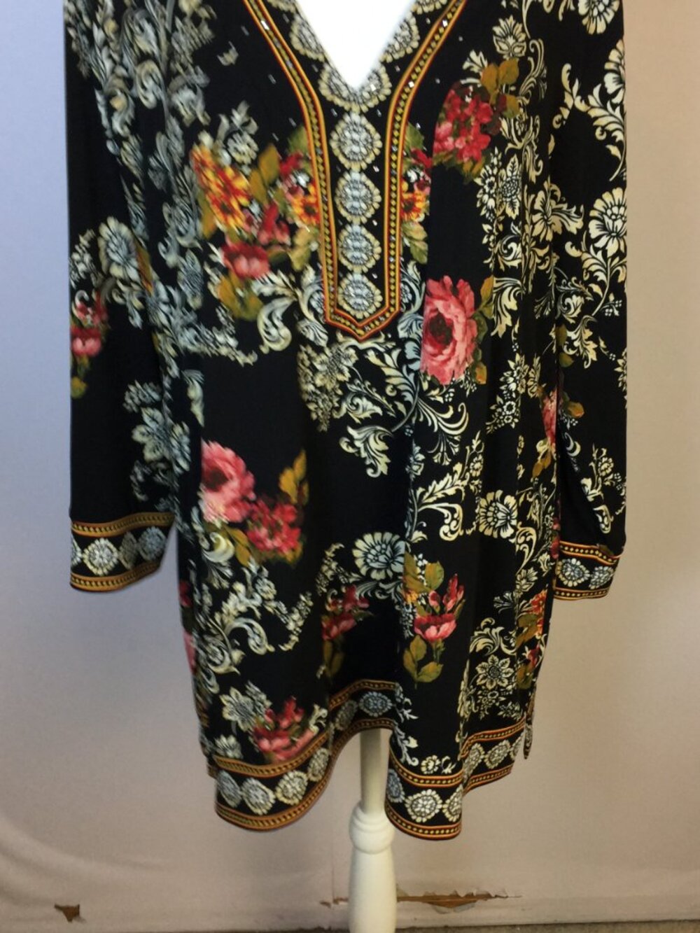 JM Collection Blouse Tunic Top Sz 2X Womans Plus Black Floral V-neck 3/4 Sleeve - Picture 5 of 14